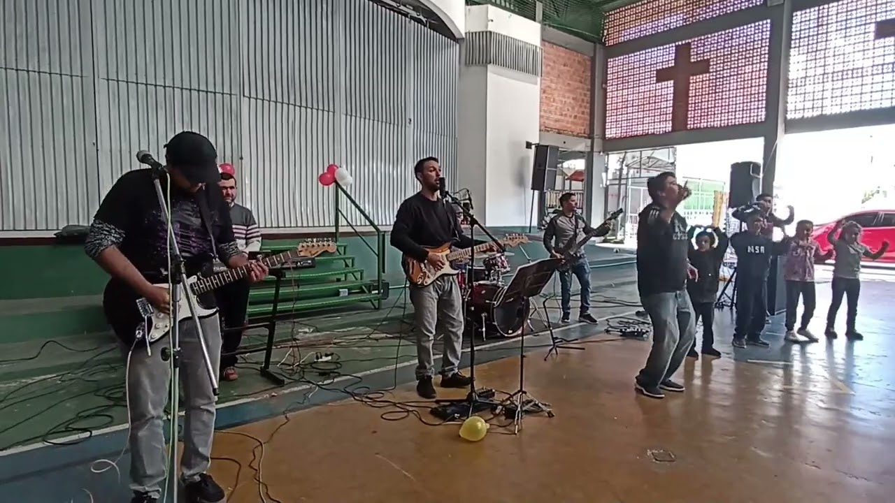 Hoy Me Siento Feliz - Guerreros Rock Catolico