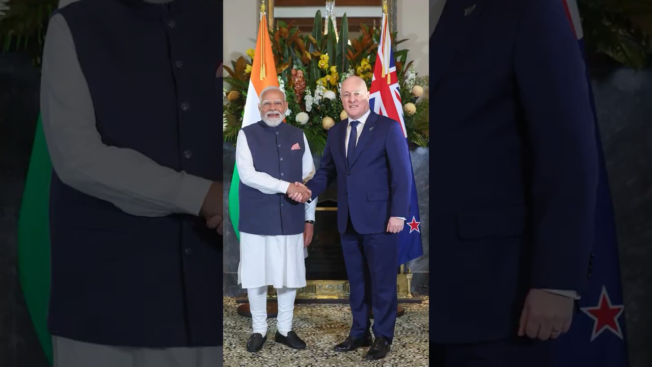 PM Modi holds a meeting with New Zealand PM Christopher Luxon | #shorts