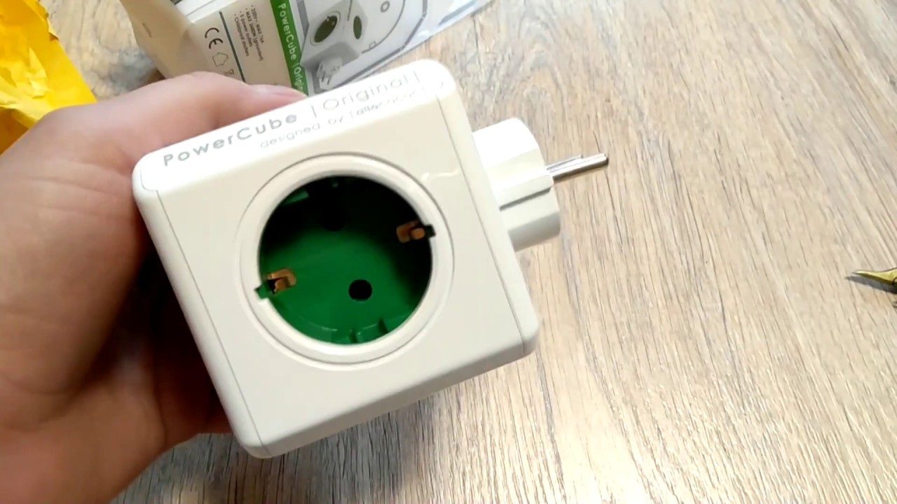 Allocacoc powercube - разветвитель для розеток в кубе.