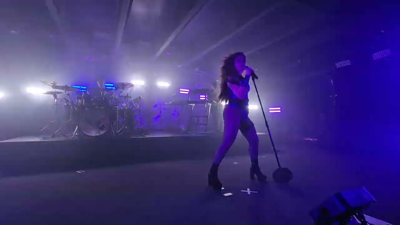 BESS - Pidä Mun Drinkkii (Live @Sawohouse Underground, Kuopio 21.12.2024)