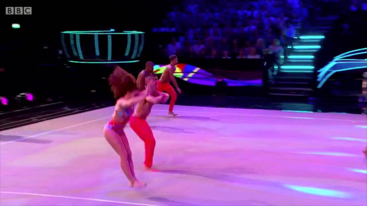 Holly Johnstone Mini Acro Showreel
