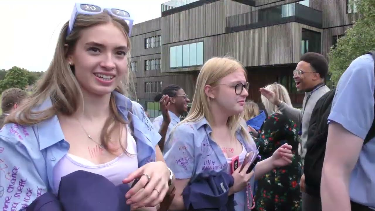 Year 11 Leavers - Guard of Honour 2024