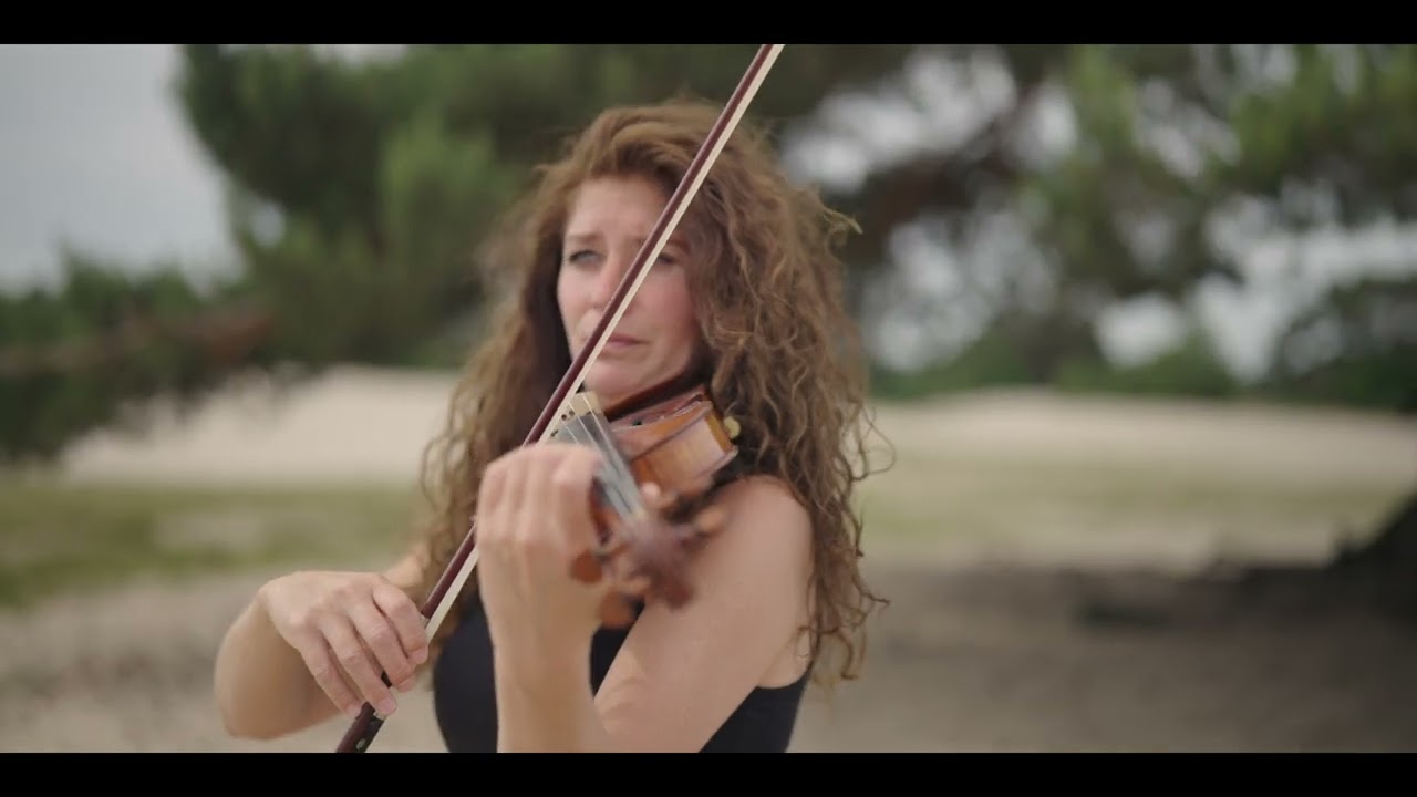 Lonneke van Straalen COVER Because This Must Be Nils Frahm (full video)