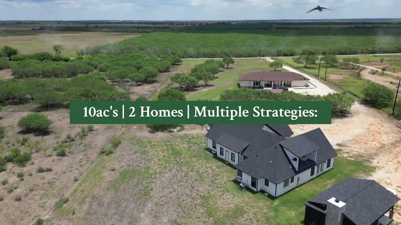 10ac's with 2 Executive Homes in Floresville,Tx. Located in Atascosa county.