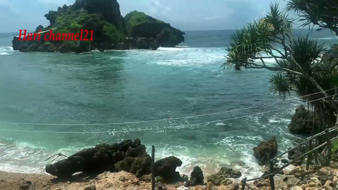 PANTAI NGLAMBOR GUNUNG KIDIUL