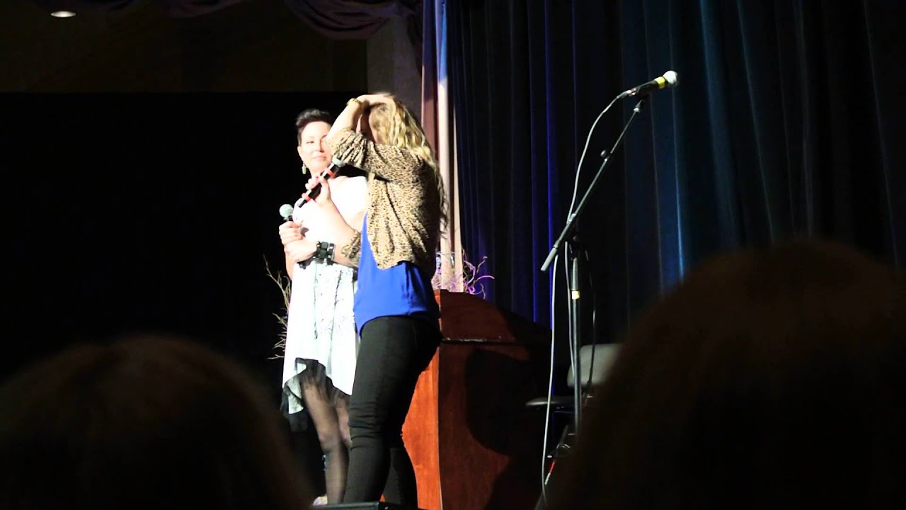 Kim Rhodes and Briana Buckmaster #nashcon 2016 1 of 3