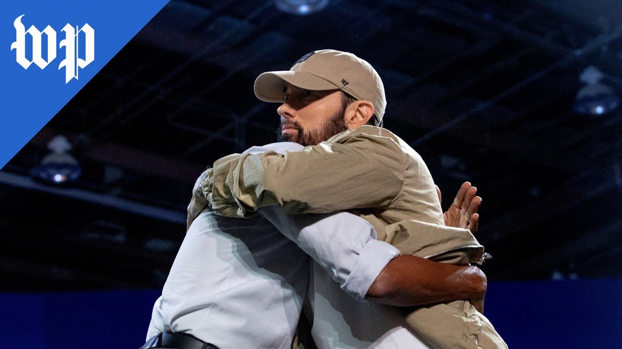 Obama raps Eminem lyrics at Detroit rally