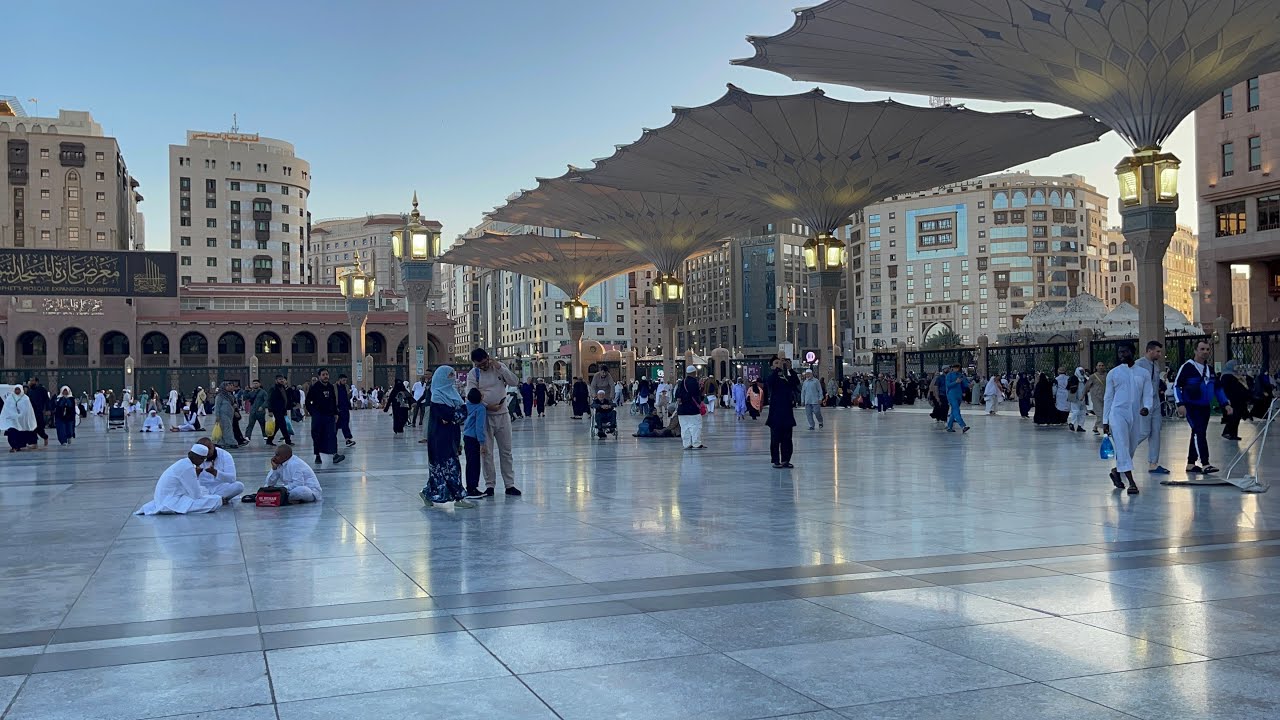 أذان صلاة المغرب و جولة في ساحات الحرم المدني المدينة المنورة الحرمين الشريفين السعودية 