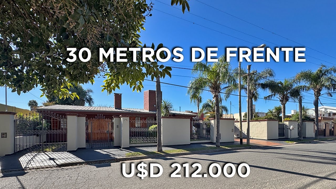Oportunidad en Córdoba: casa frente a plaza con pileta, quincho y jardín