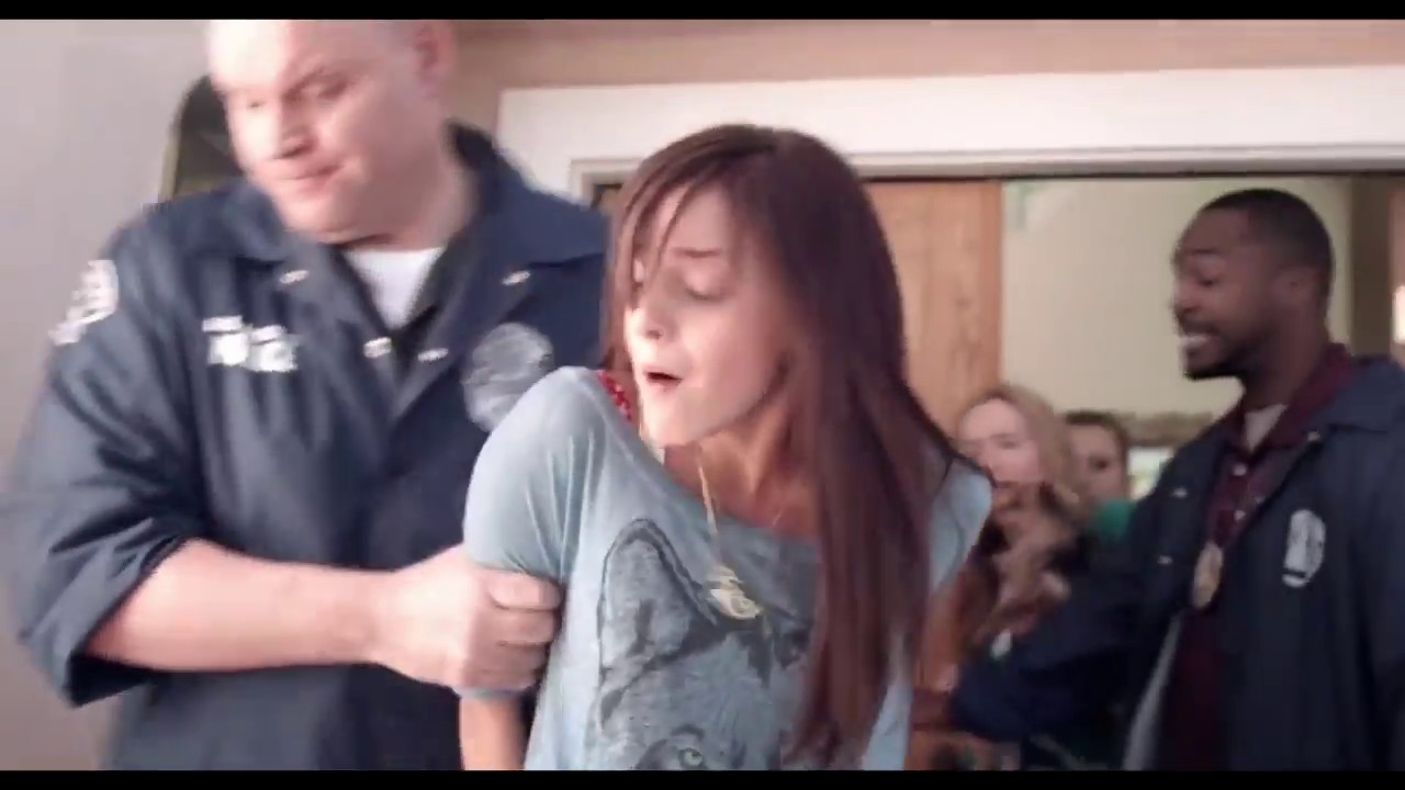 Emma Watson Arrested By Police - The Bling Ring