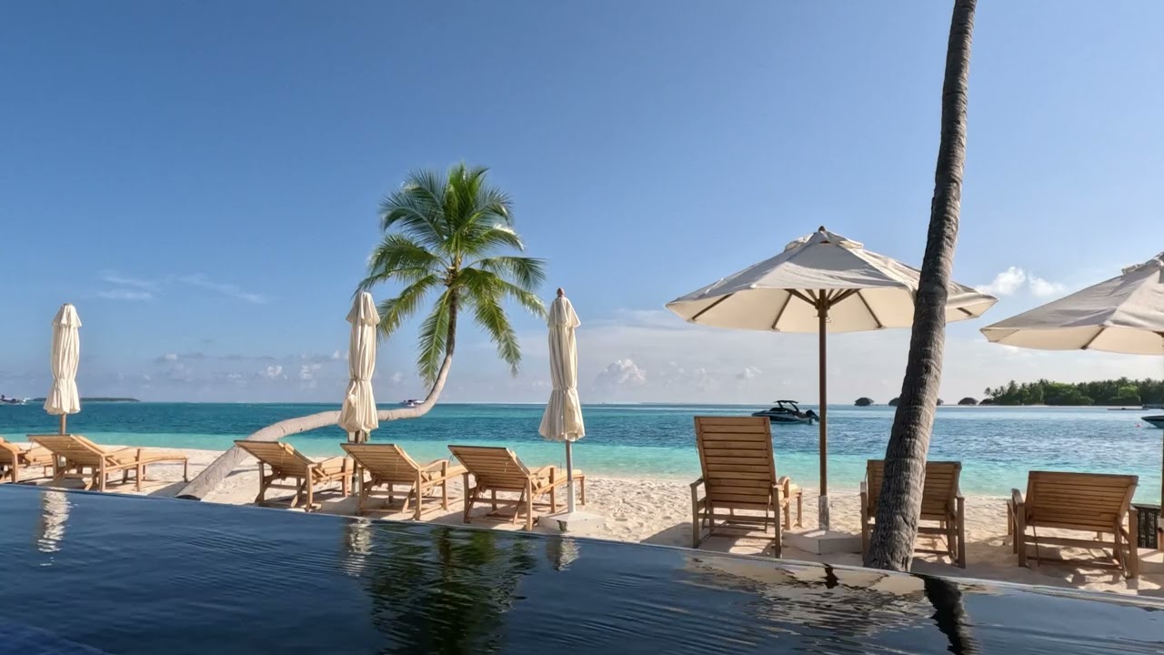 Relax - Maldives Conrad Main Pool