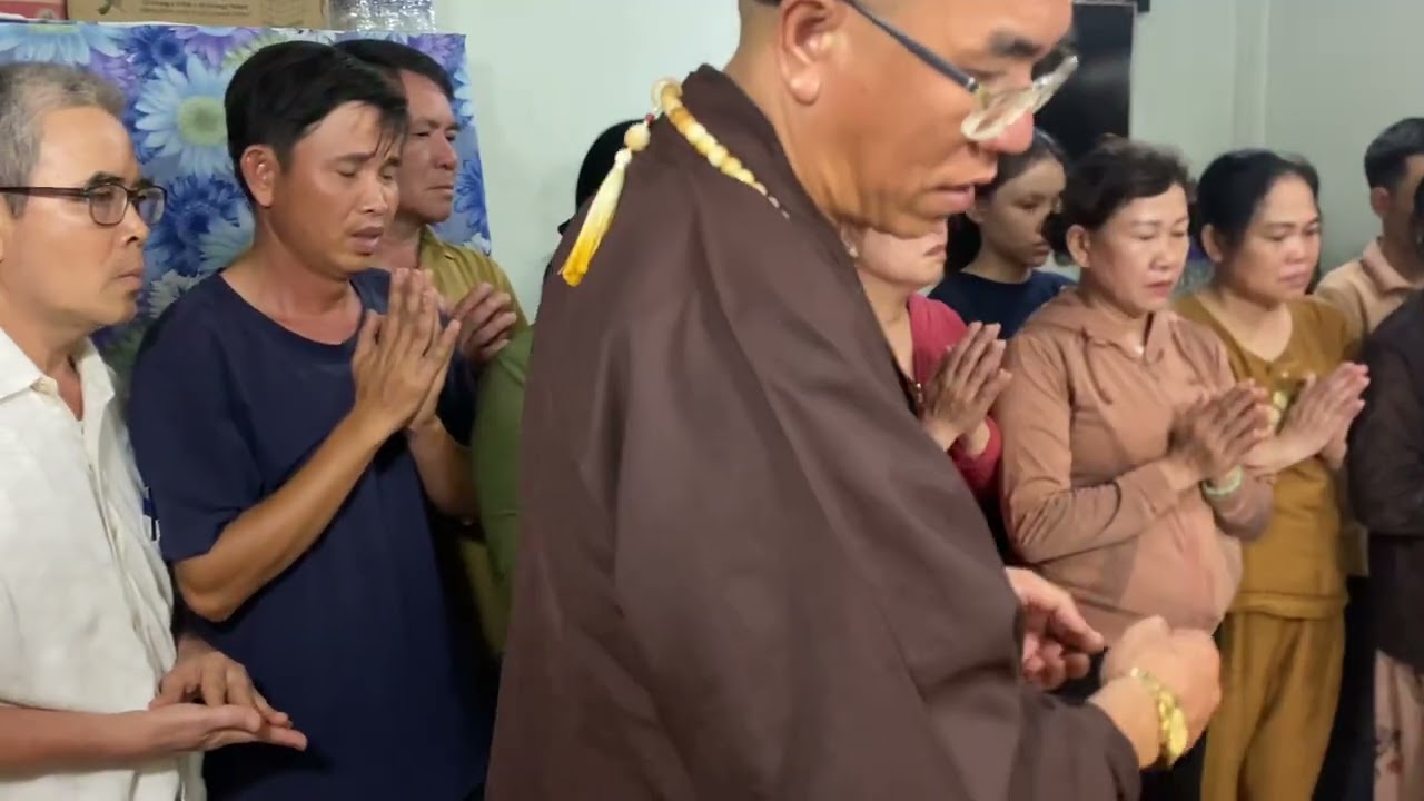Đạo tràng đi hộ niệm ở chợ Phú Tài thành phố Gia Lai , Nguyễn Thị Thắm,46 tuổi A Di Đà Phật