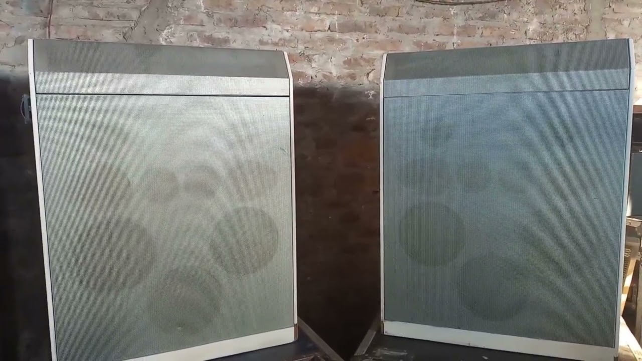 BAFLES BRAUN L1000 DE ESTUDIO  AÑO 1965 SOLO SE FABRICARON 200 UNIDADES  DISEÑADAS  POR DIETER RAMS