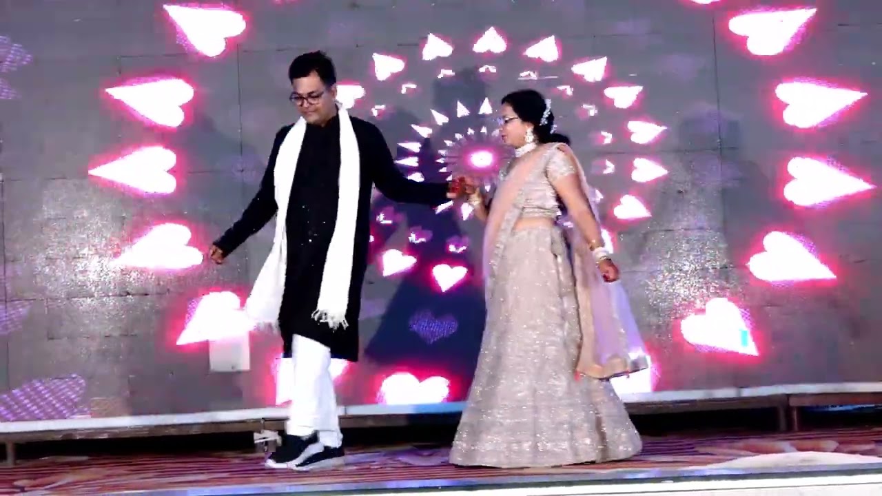 Vinit Sinha and Manisha Sinha Dance |Wedding Couple dance