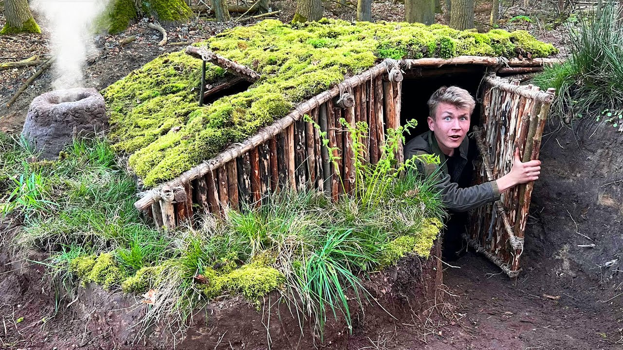 Ik Bouwde Een Ondergrondse Survival Hut (overnachting)