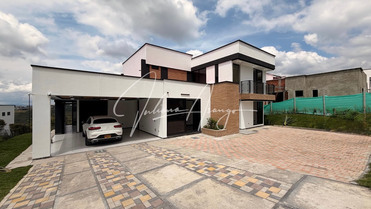 VENDO Casa Campestre💲2.200 Millones 📐375m2 🌳1.000m2 📍Armenia, Quindio. 