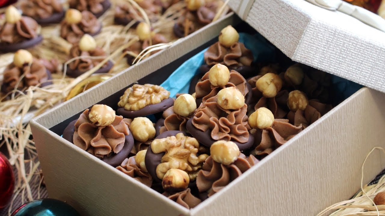 PETITS CHOCOLATS AU GIANDUJA (praliné), croquants et fondants /recette très facile