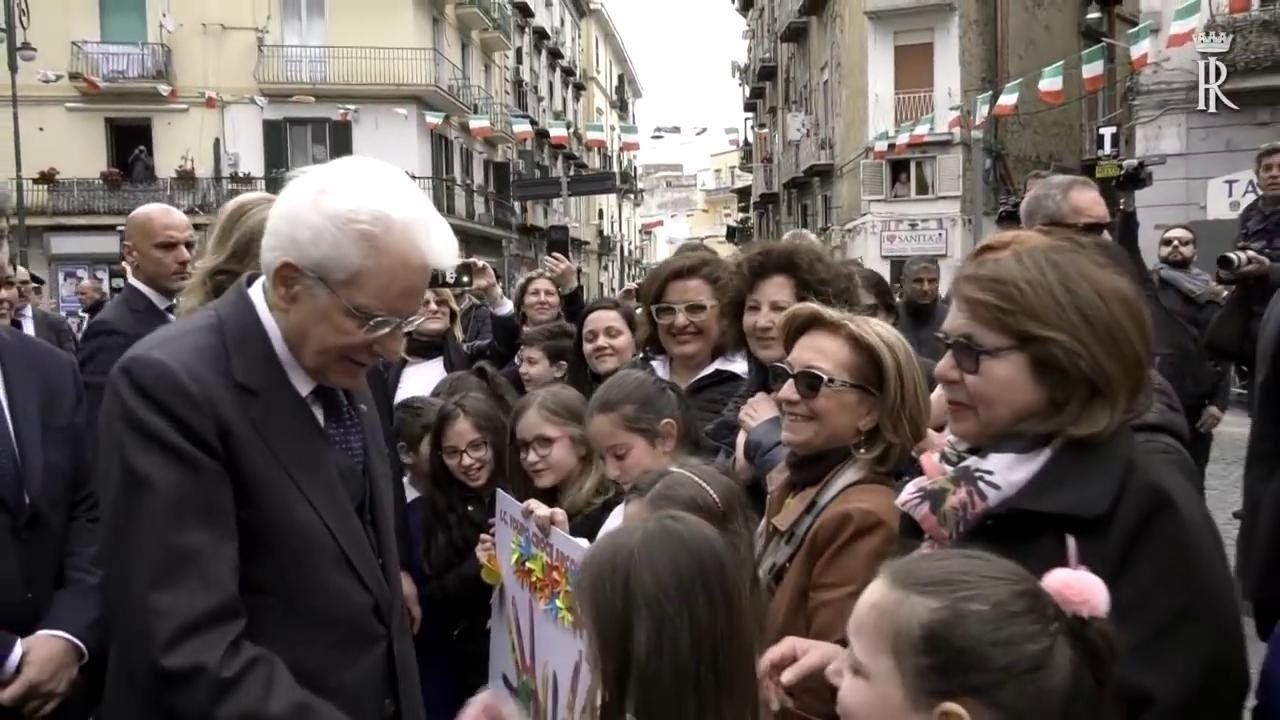 Napoli, Mattarella tra la gente al rione Sanità: 