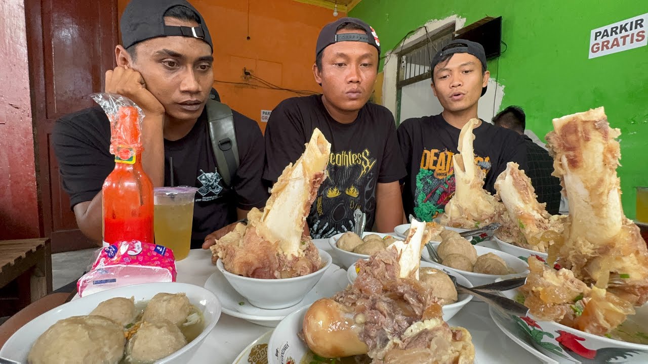 JAUH JAUH KE BAURENO KARNA INGIN MENCOBA BAKSO MANDOR YANG LAGI VIRAL ! 😍🤤✅🦴