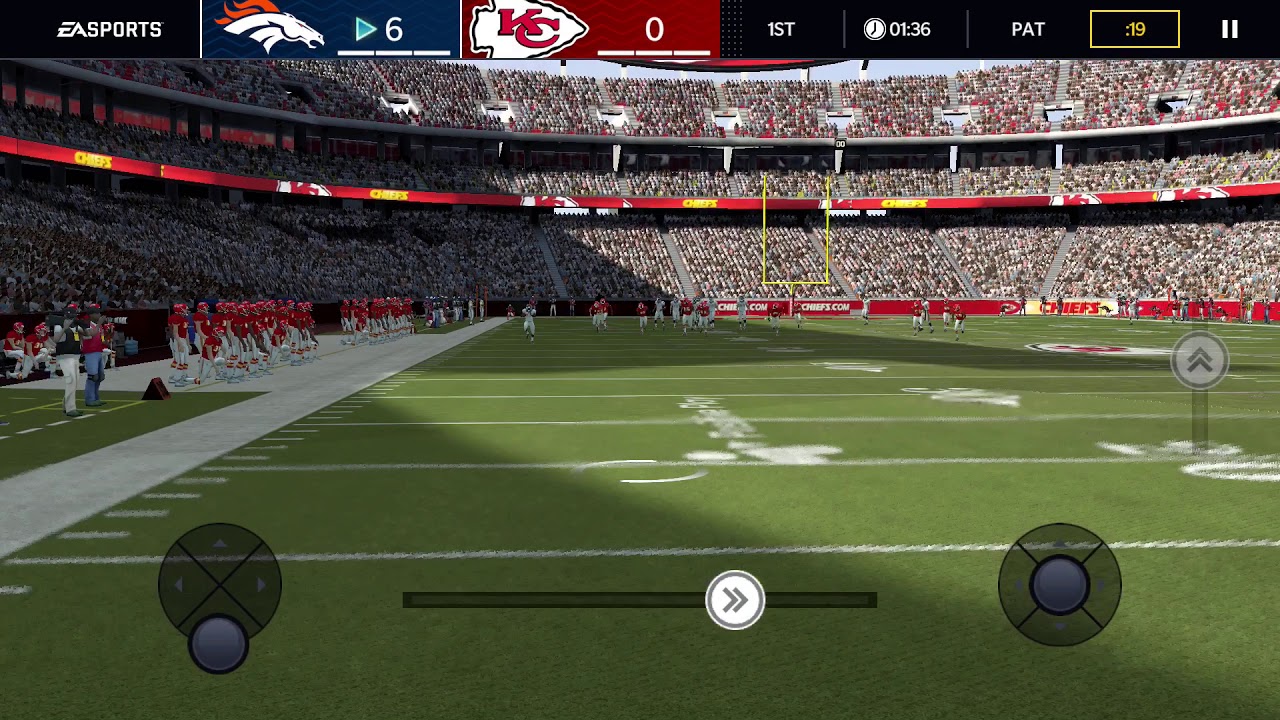 Mike Davis 95 yard run for the TD! - Madden Mobile 21