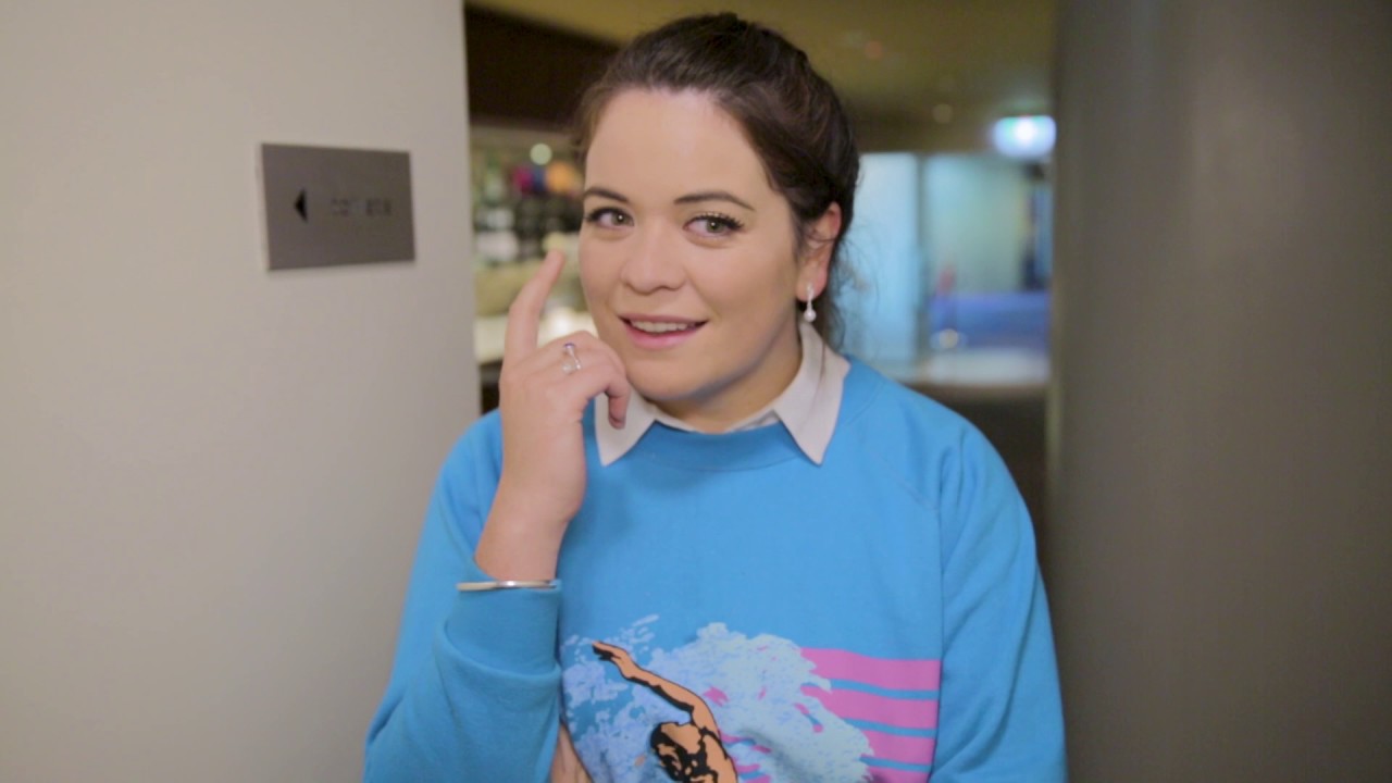 Laura Daniel - Alien Prank
