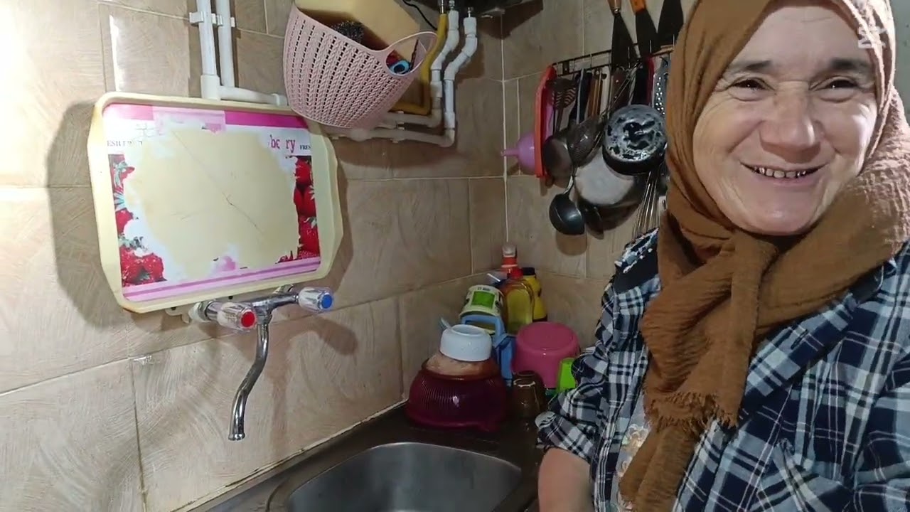 اللهم أدمها نعمة و احفظها من الزوال 🤲🤲 كسكس رقيق بالقمح 😋