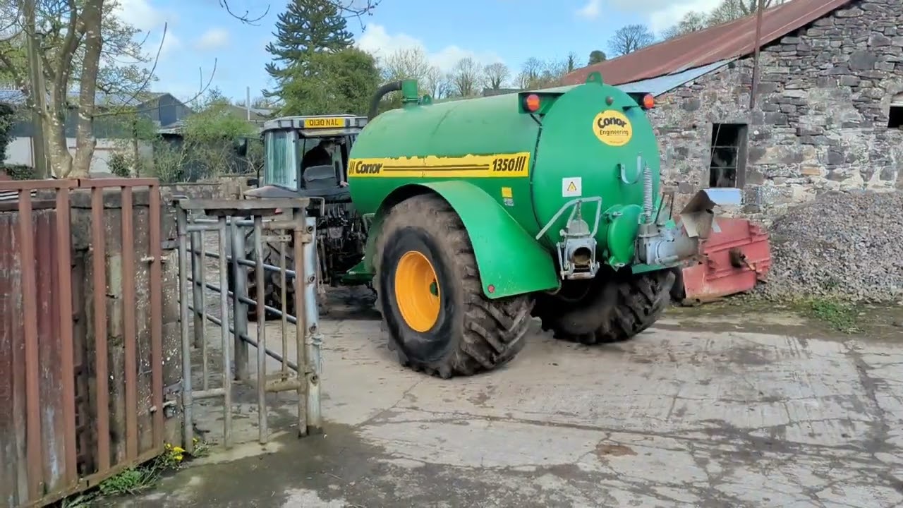MF6180 and conor tanker moving slurry