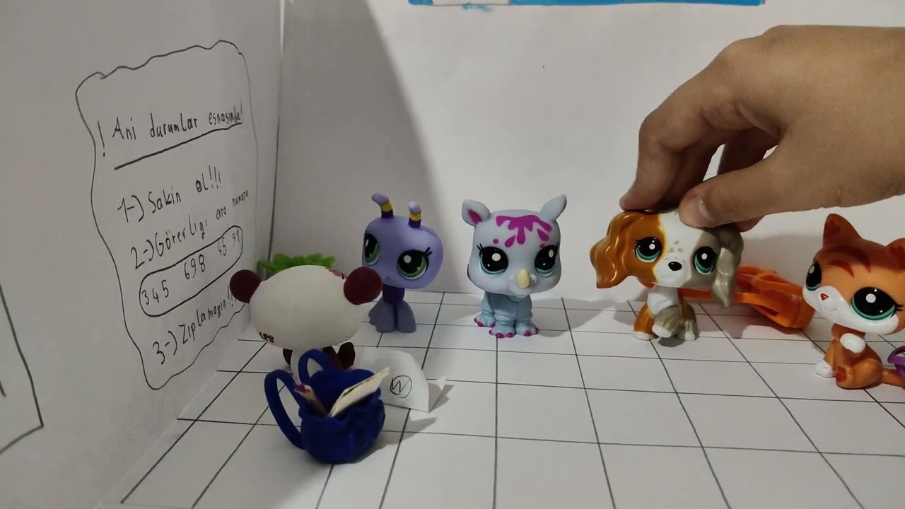 Minişler Asansörde Mahsur kaldı 😱#lps#miniş#oyun#toys#littlepetshops#keşfet 