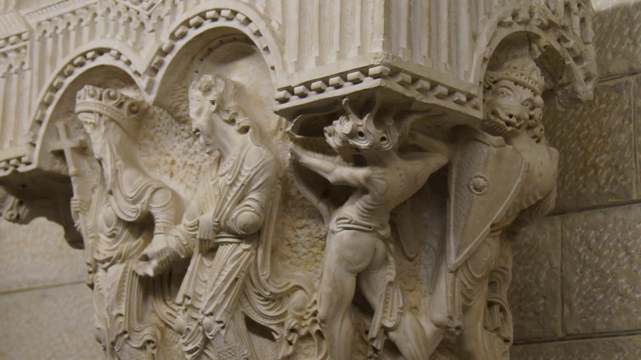 Sculpture and the Medieval Crusading Movement: The Column Capitals from Nazareth