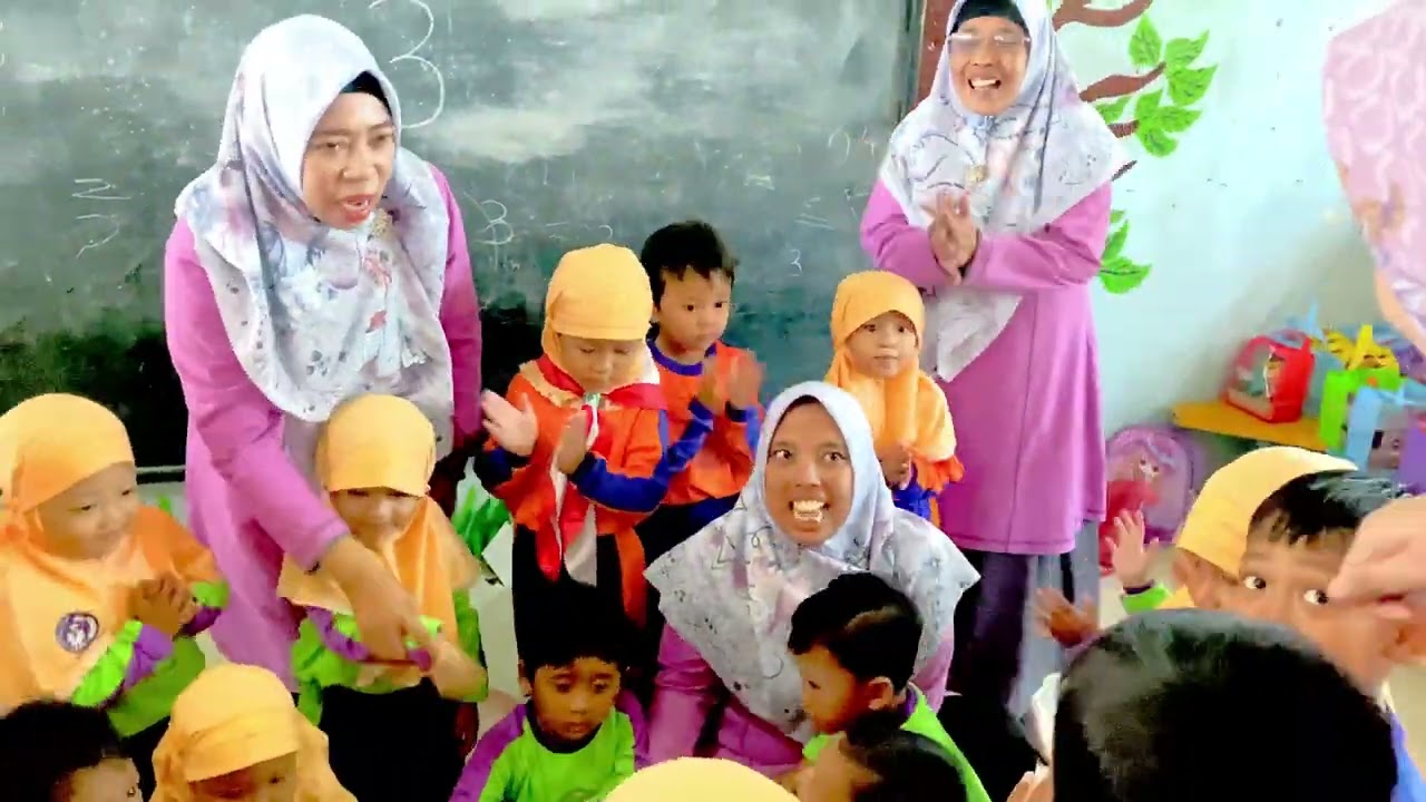 ULANG TAHUN SHAZIVA KE 3 Thn..!! DIRAYAKAN BERSAMA TEMAN SEKOLAH
