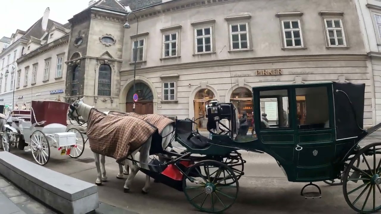 Walkaround Vienna, Austria - city centre St Stephen's Cathedral, shopping, cafes and backstreets