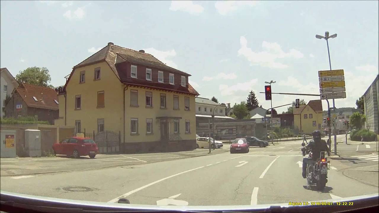 Ortsdurchfahrt im Odenwald/ERB: Erbach (Nord rein, SO raus)