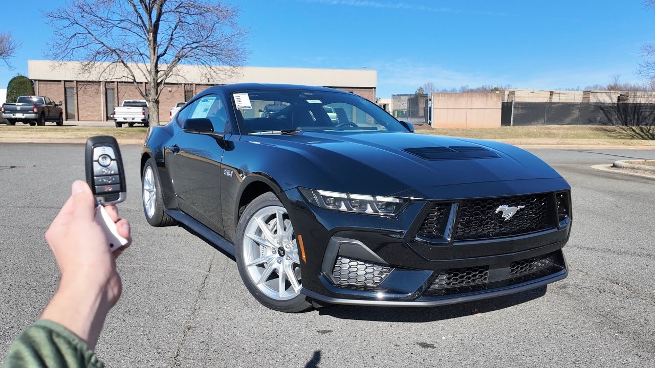 Стоит ли Ford Mustang GT Premium 2026 года того ажиотажа?
