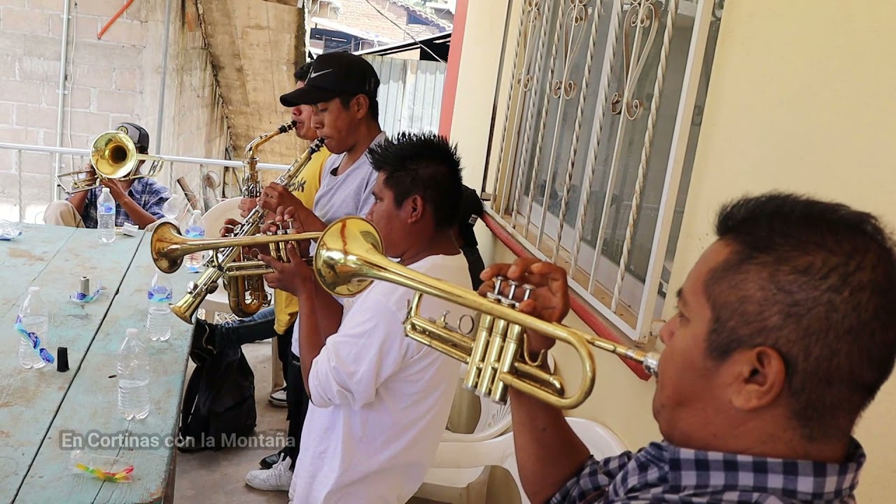 ▶️▶️Puras melodías perronas se aventaron estos jóvenes |Banda de Alpoyecancingo▶️▶️