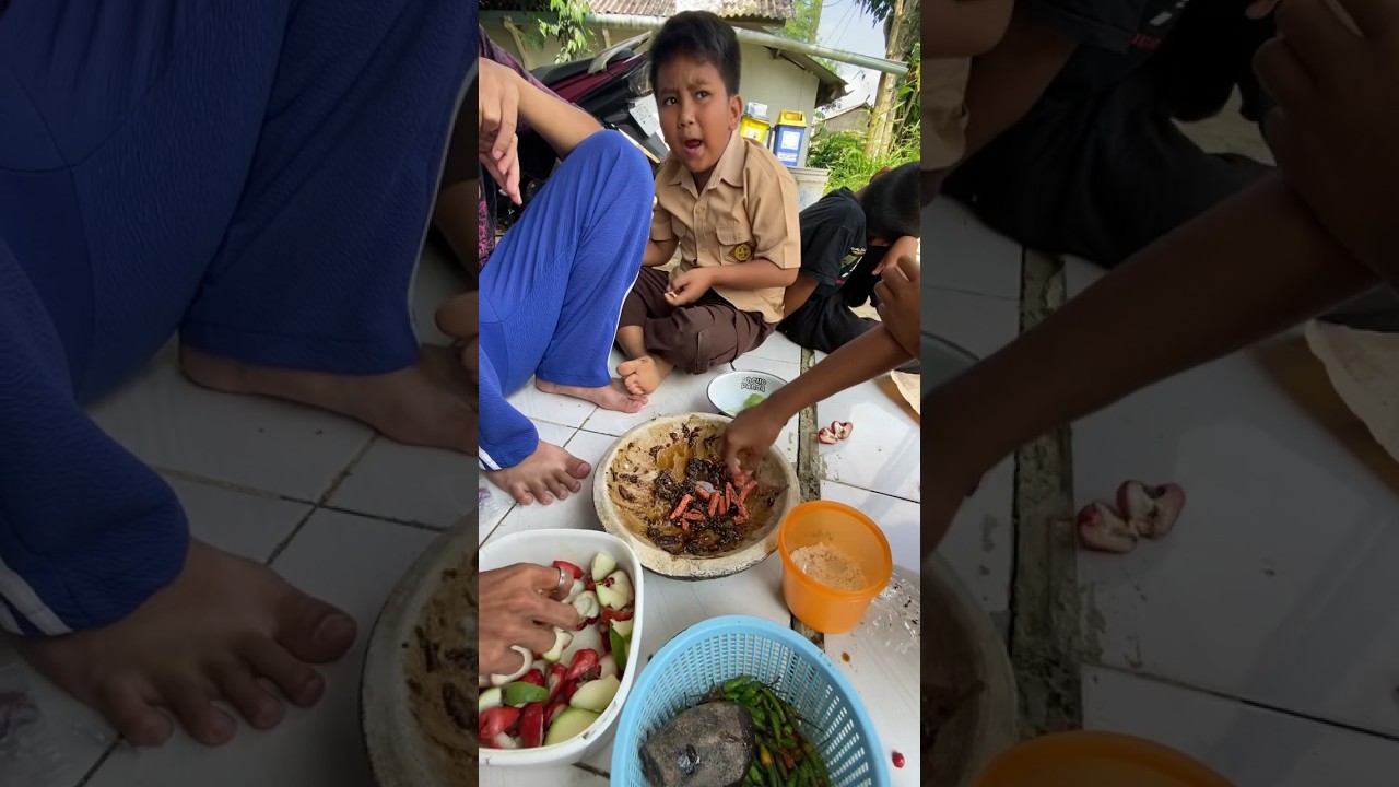 Rujak Pedas Basreng