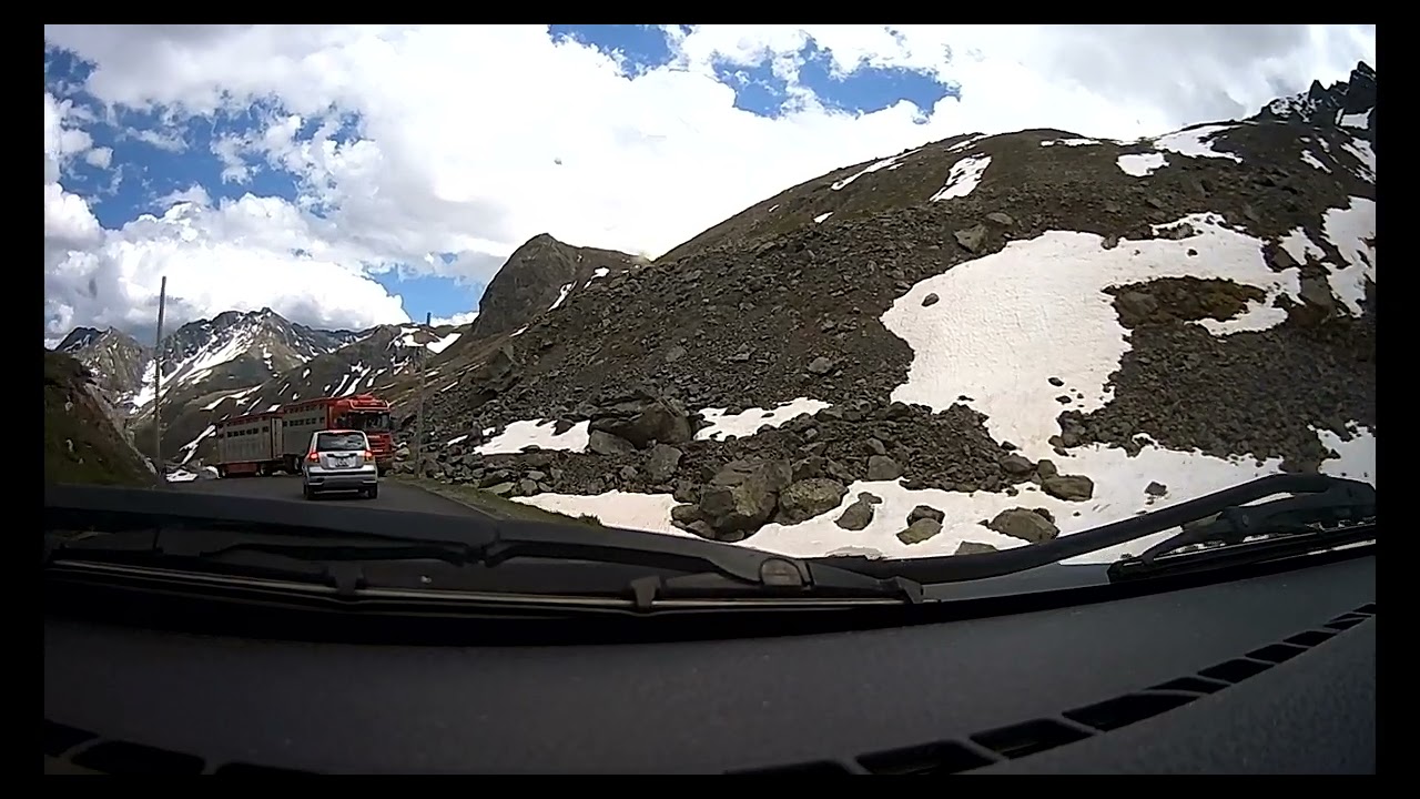 Relaxing 4K Drive Through the Alps to the Dolomites | Scenic Road Trip from Switzerland