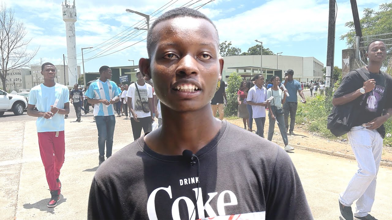 UEM - O EXAME FOI BANANA - REPORTAGEM SOBRE EXAMES DE ADMISSÃO a UNIVERSIDADE EDUARDO MONDLANE
