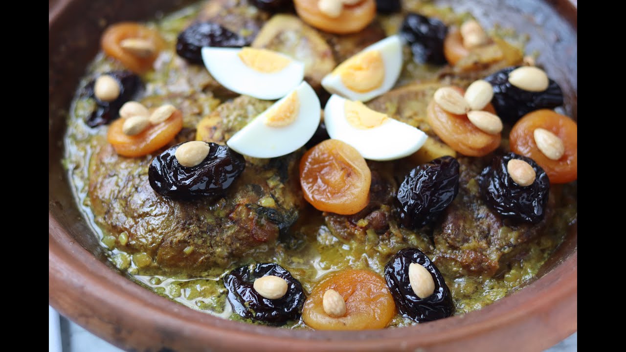 Tajine de veau aux pruneaux / طاجين لحم العجل بالبرقوق / Veal tagine with prunes