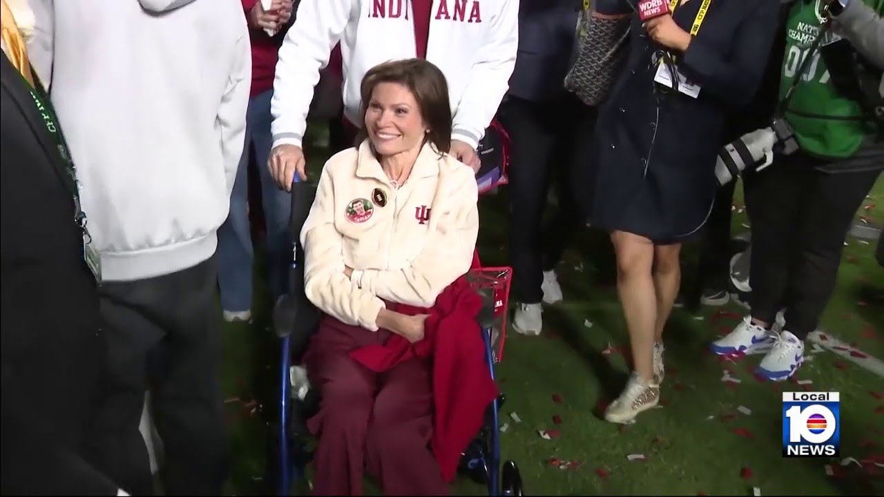 Indiana QB Fernando Mendoza helping bring light to multiple sclerosis due to mother's diagnosis