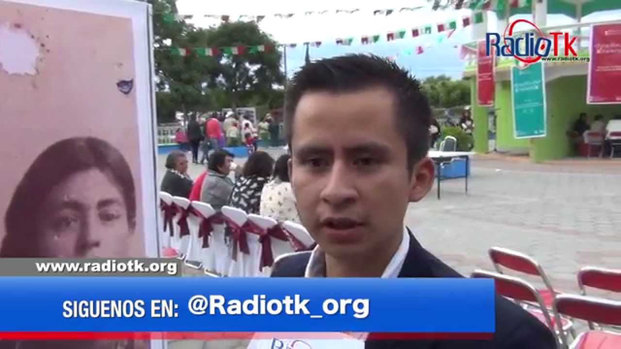 Exponen Fotos Antiguas en San Gabriel Tetzoyocan.