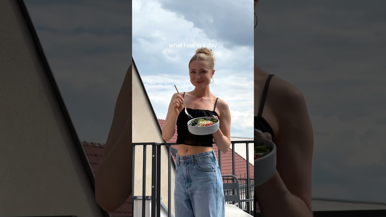 a realistic what I eat in a day, to feel my best this summer