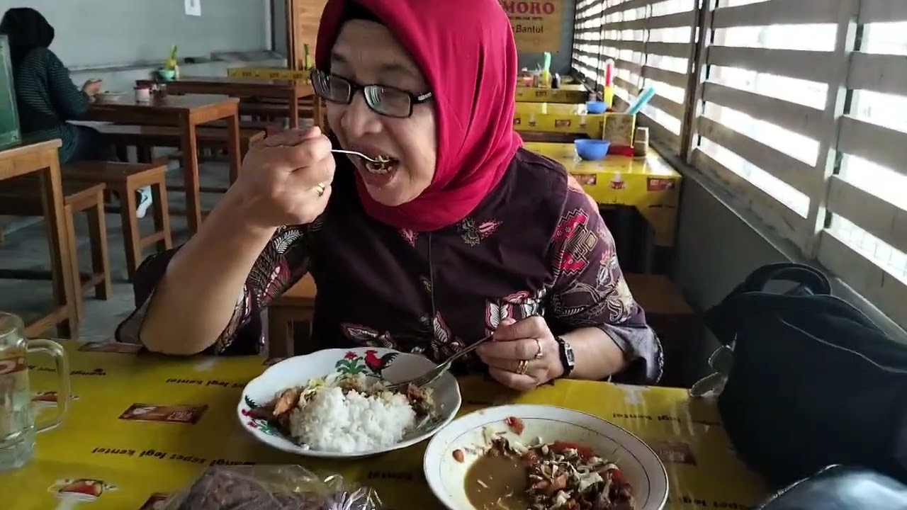 Lagu populer tembang kenangan Ebiet G Ade tempo dulu, kuliner ayam kampung Bantul 