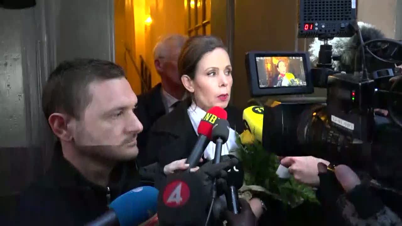 Här meddelar Svenska akademiens Sara Danius sin avgång - Nyheterna (TV4)