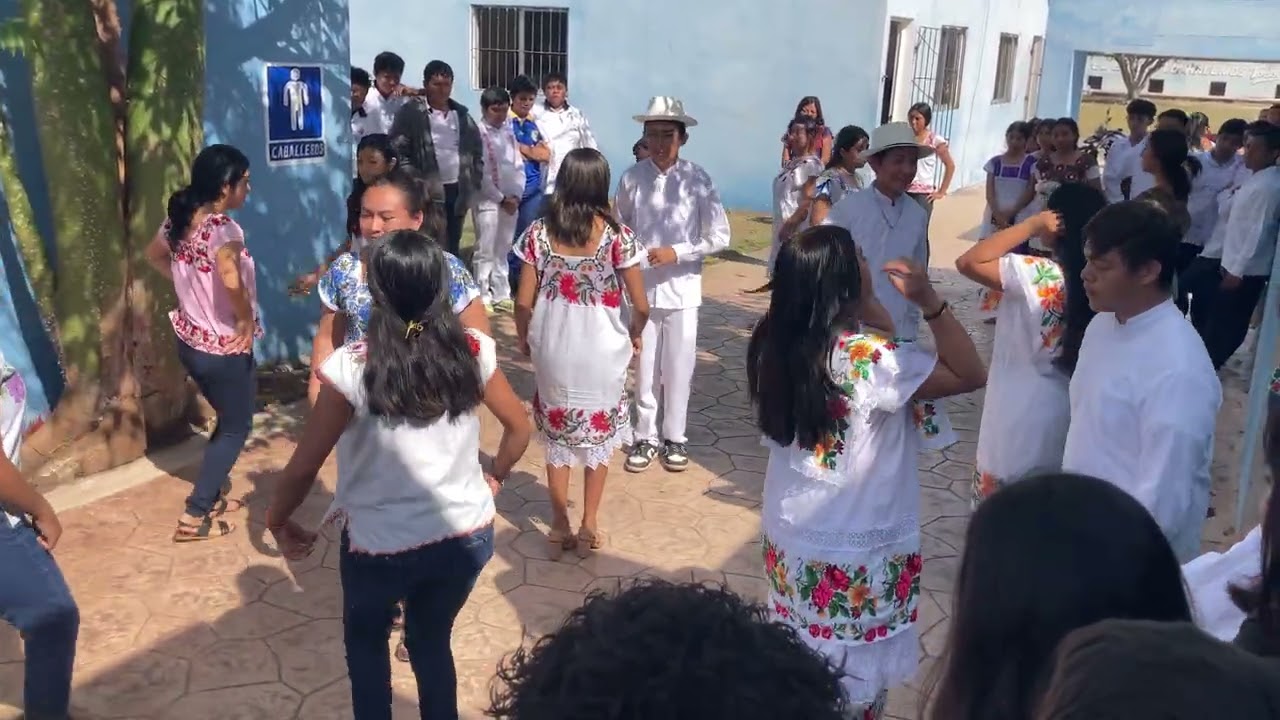 Conmemoración de las lenguas maternas en el Telebachillerato de Tekantó. (Pt. 3)