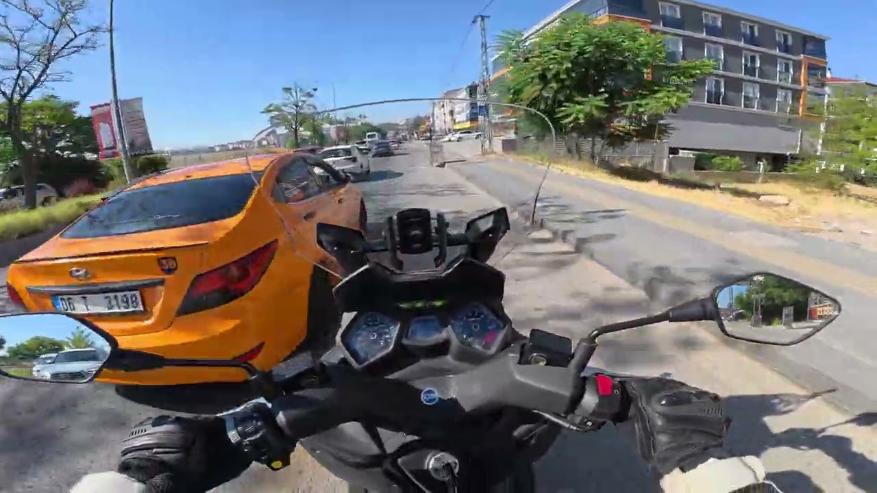 TRAFİKTE MOTOSİKLET Mİ ARABA MI? SYM JOYMAX 250 ZPLUS ANKARA #motorcycle #motovlog #sym #motivation