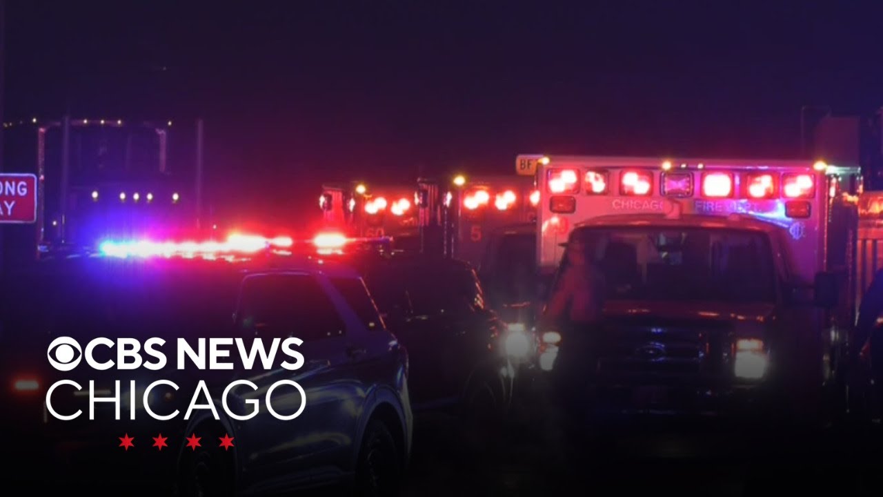 Crash shuts down Bishop Ford Freeway