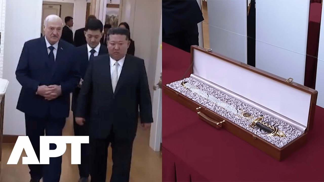 Miecz, karabin szturmowy i złote przedmioty: Łukaszenka i Kim Dzong Un wymieniają się prezentami ...