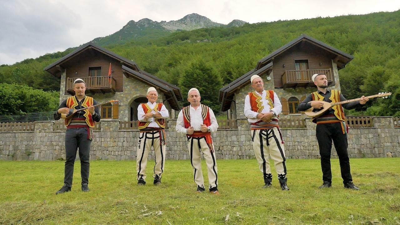 Gjovalin Shani - Kulla e lashtë muros në kangë