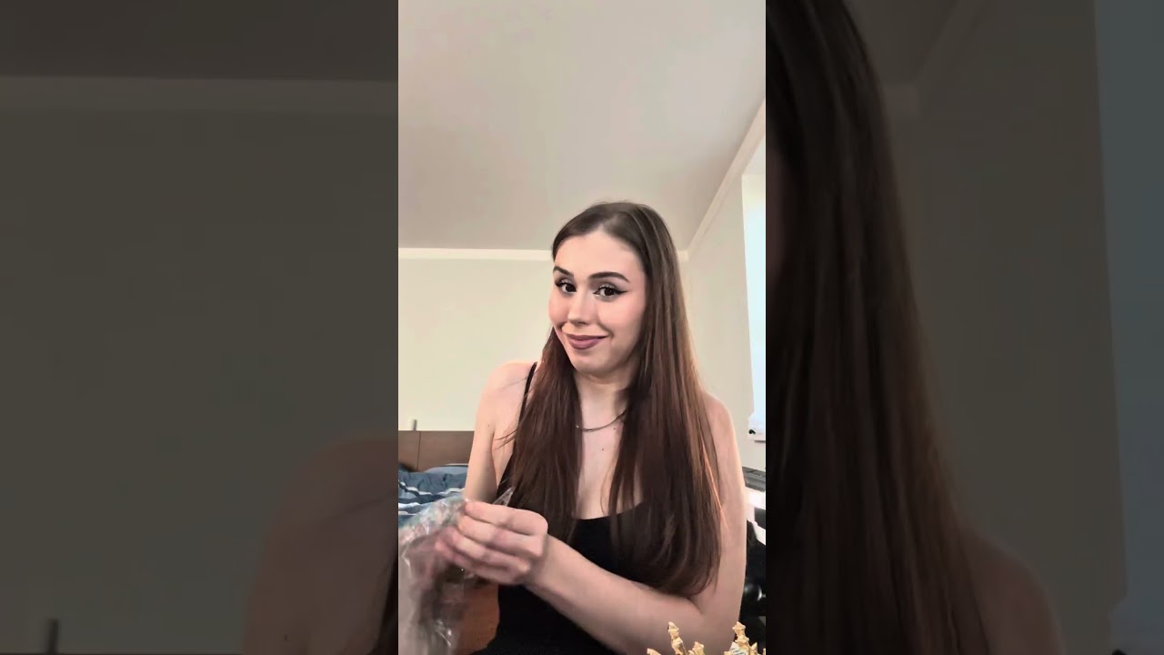 Unboxing kost&yacute;mů a rekvizit do seri&aacute;lu Na hor&aacute;ch 2👸🏻🏔️