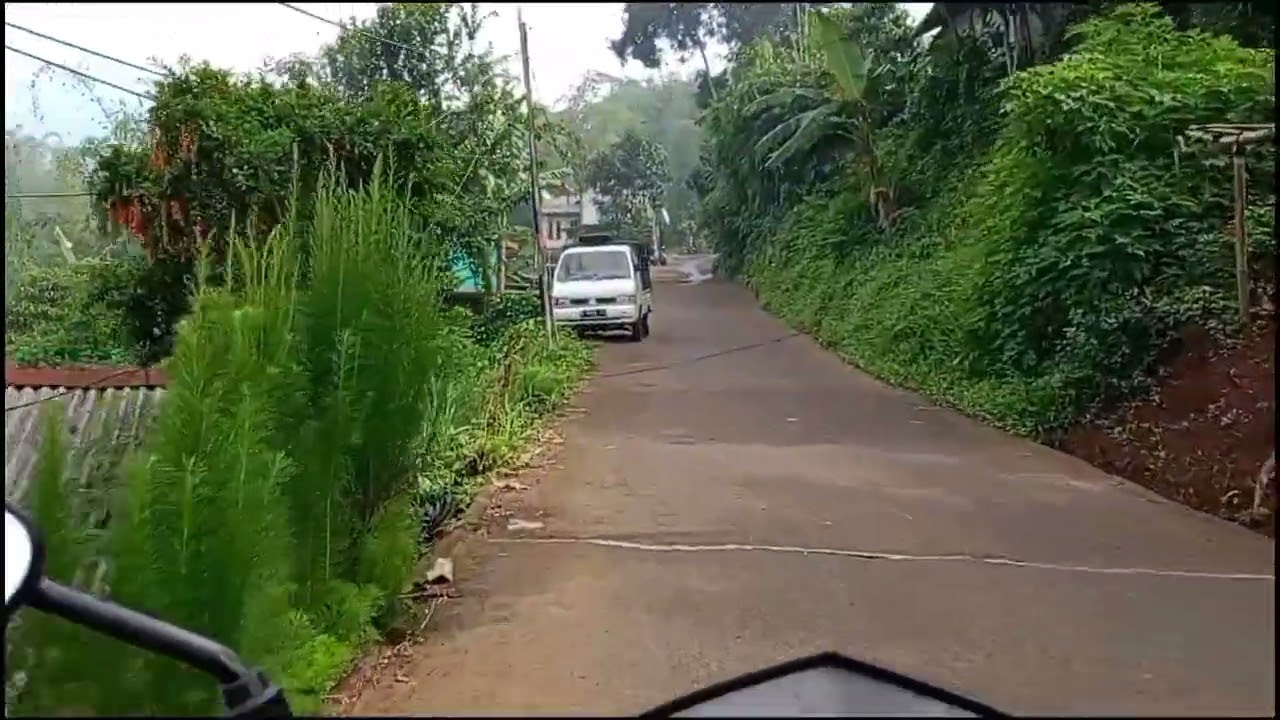 JALUR EKSTRIM UJUNG BERUNG LEMBANG VIA BUKIT TUNGGUL MELEWATI TANJAKAN CURAM DAN JURANG